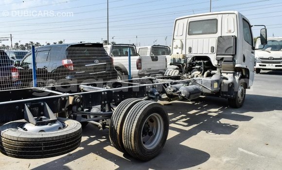 اشتري Imported Mercedes-Benz 190 أبيض سيارة في Import - Dubai في الصومال اشتري Imported Mercedes-Benz 190 أبيض سيارة في Import - Dubai في الصومال