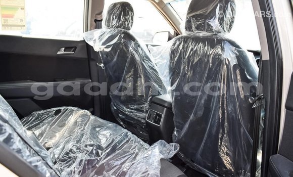 Acheter Import Voiture Hyundai Creta Beige à Import - Dubai, Somalie Acheter Import Voiture Hyundai Creta Beige à Import - Dubai, Somalie