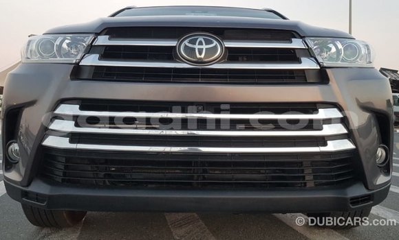 ይግዙ Imported Toyota Highlander ሌላ መኪና በ Import - Dubai በ ሶማሊያ ይግዙ Imported Toyota Highlander ሌላ መኪና በ Import - Dubai በ ሶማሊያ