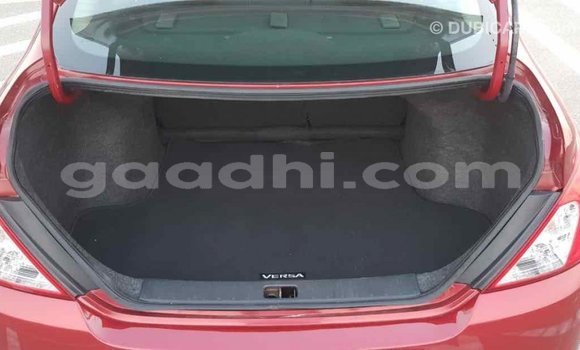 اشتري Imported Nissan Versa أحمر سيارة في Import - Dubai في الصومال اشتري Imported Nissan Versa أحمر سيارة في Import - Dubai في الصومال