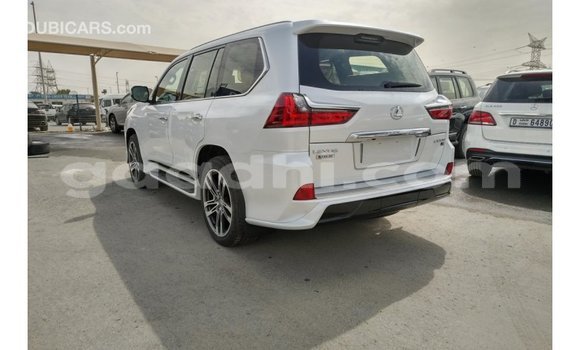 Imported Lexus LX Red Makiinaa iti Import - Dubai keessatti Somalia keessatti Imported Lexus LX Red Makiinaa iti Import - Dubai keessatti Somalia keessatti