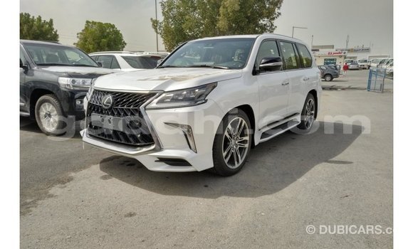 Imported Lexus LX Red Makiinaa iti Import - Dubai keessatti Somalia keessatti Imported Lexus LX Red Makiinaa iti Import - Dubai keessatti Somalia keessatti