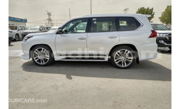 Imported Lexus LX Red Makiinaa iti Import - Dubai keessatti Somalia keessatti Imported Lexus LX Red Makiinaa iti Import - Dubai keessatti Somalia keessatti