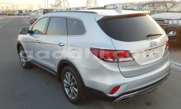 ይግዙ Imported Hyundai Santa Fe ሌላ መኪና በ Import - Dubai በ ሶማሊያ ይግዙ Imported Hyundai Santa Fe ሌላ መኪና በ Import - Dubai በ ሶማሊያ
