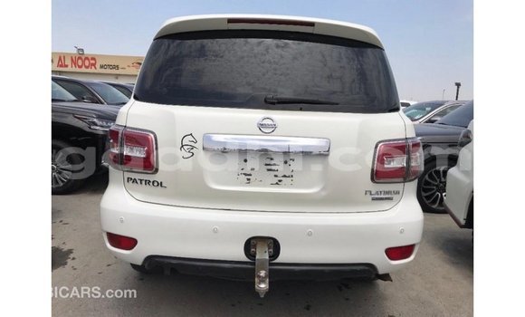 ይግዙ Imported Nissan Patrol ነጭ መኪና በ Import - Dubai በ ሶማሊያ ይግዙ Imported Nissan Patrol ነጭ መኪና በ Import - Dubai በ ሶማሊያ