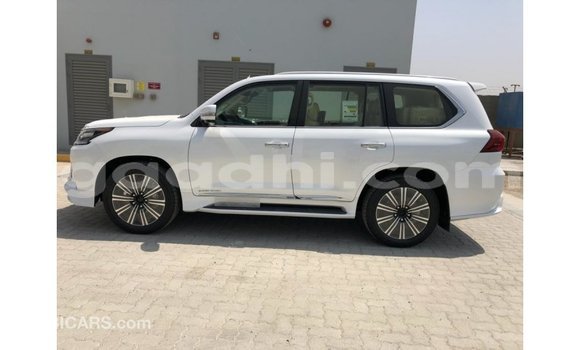 اشتري Imported Lexus LX أبيض سيارة في Import - Dubai في الصومال اشتري Imported Lexus LX أبيض سيارة في Import - Dubai في الصومال