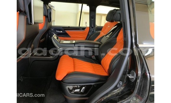 اشتري Imported Lexus LX أسود سيارة في Import - Dubai في الصومال اشتري Imported Lexus LX أسود سيارة في Import - Dubai في الصومال