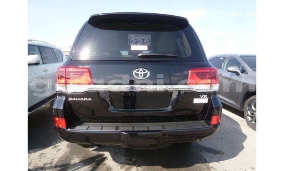 Acheter Import Voiture Toyota Land Cruiser Noir à Import - Dubai, Somalie Acheter Import Voiture Toyota Land Cruiser Noir à Import - Dubai, Somalie