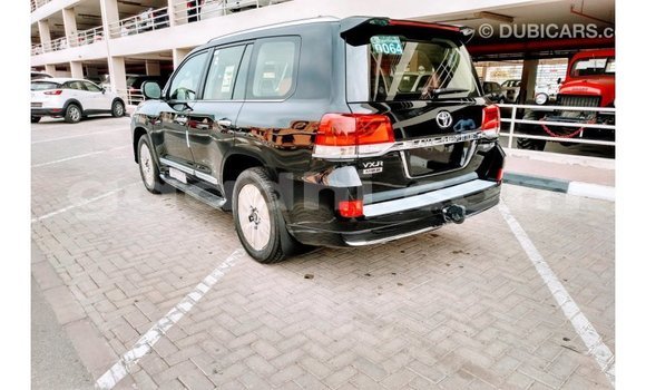 اشتري Imported Toyota Land Cruiser أسود سيارة في Import - Dubai في الصومال اشتري Imported Toyota Land Cruiser أسود سيارة في Import - Dubai في الصومال