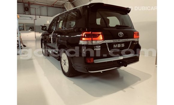 اشتري Imported Toyota Land Cruiser أسود سيارة في Import - Dubai في الصومال اشتري Imported Toyota Land Cruiser أسود سيارة في Import - Dubai في الصومال