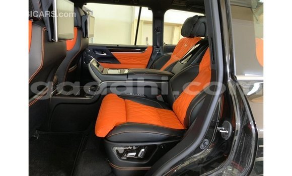 اشتري Imported Lexus LX أسود سيارة في Import - Dubai في الصومال اشتري Imported Lexus LX أسود سيارة في Import - Dubai في الصومال