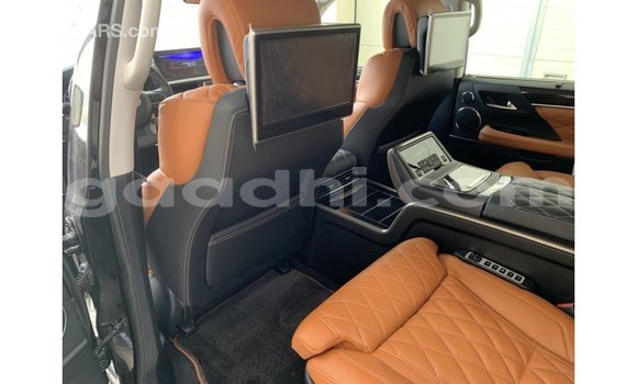 اشتري Imported Lexus LX أسود سيارة في Import - Dubai في الصومال اشتري Imported Lexus LX أسود سيارة في Import - Dubai في الصومال