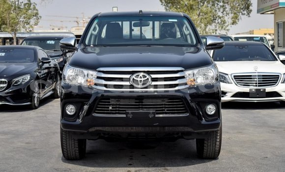 Nunua Mpya Toyota Hilux Nyeusi Gari ndani ya Afgooye nchini Somalia Nunua Mpya Toyota Hilux Nyeusi Gari ndani ya Afgooye nchini Somalia