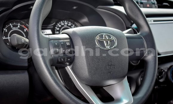 Nunua Mpya Toyota Hilux Nyeusi Gari ndani ya Afgooye nchini Somalia Nunua Mpya Toyota Hilux Nyeusi Gari ndani ya Afgooye nchini Somalia
