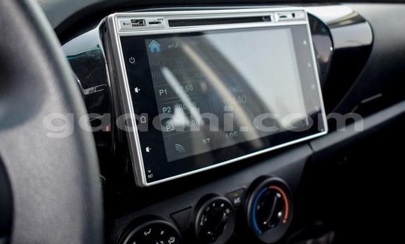 Nunua Mpya Toyota Hilux Nyeusi Gari ndani ya Afgooye nchini Somalia Nunua Mpya Toyota Hilux Nyeusi Gari ndani ya Afgooye nchini Somalia