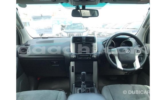 ይግዙ Imported Toyota Land Cruiser ጥቁር መኪና በ Import - Dubai በ ሶማሊያ ይግዙ Imported Toyota Land Cruiser ጥቁር መኪና በ Import - Dubai በ ሶማሊያ