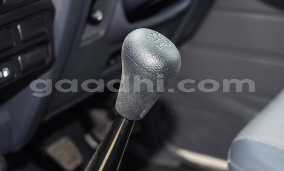 Nunua Mpya Toyota Land Cruiser Nyeupe Gari ndani ya Afgooye nchini Somalia Nunua Mpya Toyota Land Cruiser Nyeupe Gari ndani ya Afgooye nchini Somalia