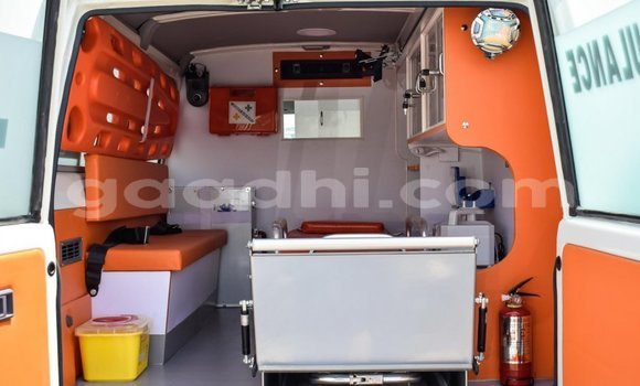 Nunua Mpya Toyota Land Cruiser Nyeupe Gari ndani ya Afgooye nchini Somalia Nunua Mpya Toyota Land Cruiser Nyeupe Gari ndani ya Afgooye nchini Somalia