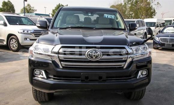 Nunua Mpya Toyota Land Cruiser Nyeusi Gari ndani ya Afgooye nchini Somalia Nunua Mpya Toyota Land Cruiser Nyeusi Gari ndani ya Afgooye nchini Somalia
