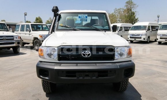 Buy New Toyota Land Cruiser White Car in Afgooye in Somalia Buy New Toyota Land Cruiser White Car in Afgooye in Somalia