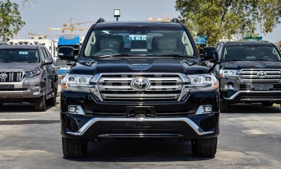 Nunua Mpya Toyota Land Cruiser Nyeusi Gari ndani ya Afgooye nchini Somalia Nunua Mpya Toyota Land Cruiser Nyeusi Gari ndani ya Afgooye nchini Somalia
