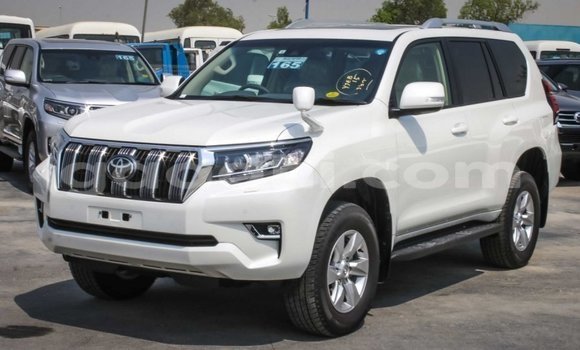 Nunua Mpya Toyota Prado Nyeupe Gari ndani ya Afgooye nchini Somalia Nunua Mpya Toyota Prado Nyeupe Gari ndani ya Afgooye nchini Somalia