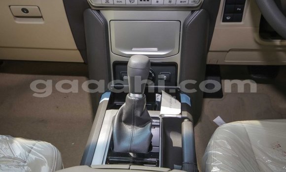 Nunua Mpya Toyota Prado Nyeupe Gari ndani ya Afgooye nchini Somalia Nunua Mpya Toyota Prado Nyeupe Gari ndani ya Afgooye nchini Somalia