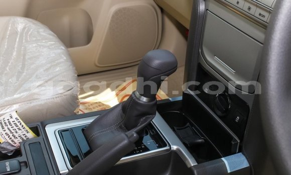 Nunua Mpya Toyota Prado Nyeusi Gari ndani ya Afgooye nchini Somalia Nunua Mpya Toyota Prado Nyeusi Gari ndani ya Afgooye nchini Somalia