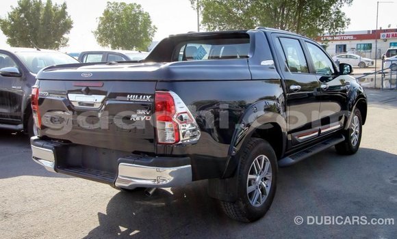 اشتري Imported Toyota Hilux أسود سيارة في Import - Dubai في الصومال اشتري Imported Toyota Hilux أسود سيارة في Import - Dubai في الصومال