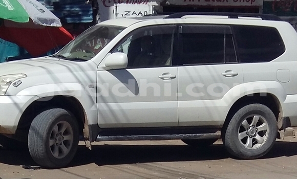Buy Used Toyota Prado White Car in Hargeysa in Somaliland Buy Used Toyota Prado White Car in Hargeysa in Somaliland