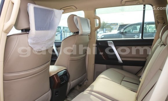 Imported Toyota Prado White Makiinaa iti Import - Dubai keessatti Somalia keessatti Imported Toyota Prado White Makiinaa iti Import - Dubai keessatti Somalia keessatti