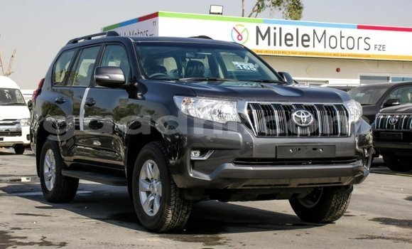 Nunua Mpya Toyota Prado Nyeusi Gari ndani ya Afgooye nchini Somalia Nunua Mpya Toyota Prado Nyeusi Gari ndani ya Afgooye nchini Somalia