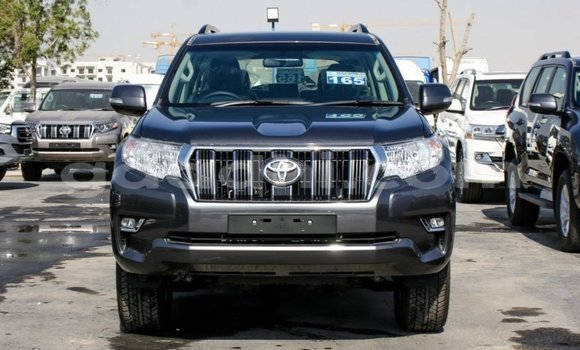 Nunua Mpya Toyota Prado Nyeusi Gari ndani ya Afgooye nchini Somalia Nunua Mpya Toyota Prado Nyeusi Gari ndani ya Afgooye nchini Somalia