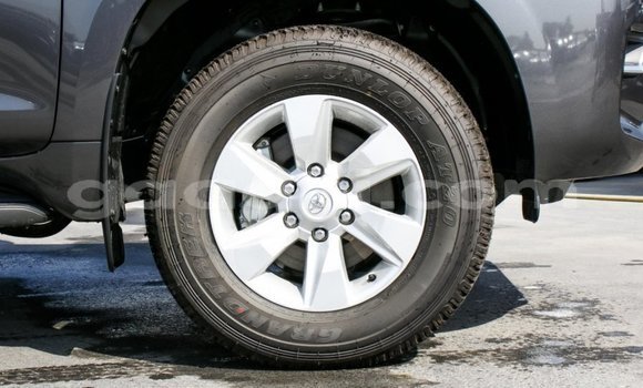 Nunua Mpya Toyota Prado Nyeusi Gari ndani ya Afgooye nchini Somalia Nunua Mpya Toyota Prado Nyeusi Gari ndani ya Afgooye nchini Somalia