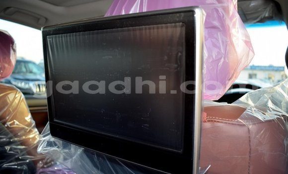 Nunua Mpya Toyota Land Cruiser Nyeusi Gari ndani ya Afgooye nchini Somalia Nunua Mpya Toyota Land Cruiser Nyeusi Gari ndani ya Afgooye nchini Somalia