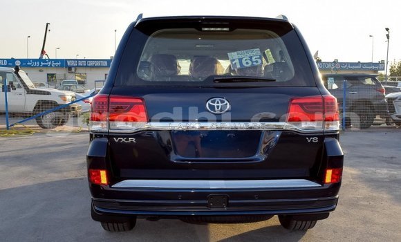 Nunua Mpya Toyota Land Cruiser Nyeusi Gari ndani ya Afgooye nchini Somalia Nunua Mpya Toyota Land Cruiser Nyeusi Gari ndani ya Afgooye nchini Somalia