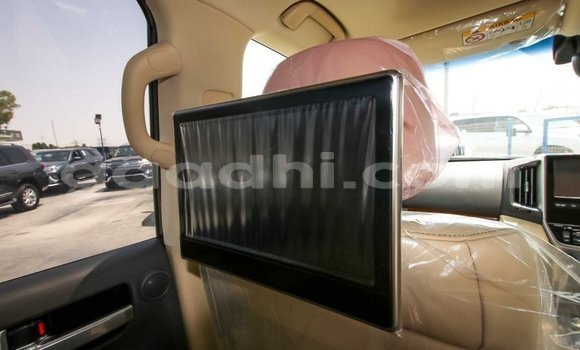 Nunua Mpya Toyota Land Cruiser Nyeupe Gari ndani ya Afgooye nchini Somalia Nunua Mpya Toyota Land Cruiser Nyeupe Gari ndani ya Afgooye nchini Somalia