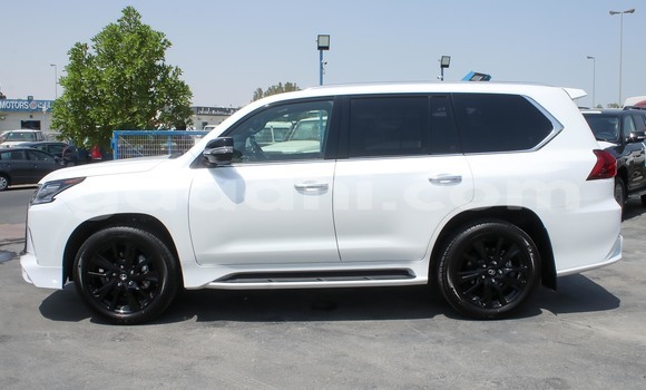 Buy New Lexus LX 570 White Car in Afgooye in Somalia Buy New Lexus LX 570 White Car in Afgooye in Somalia
