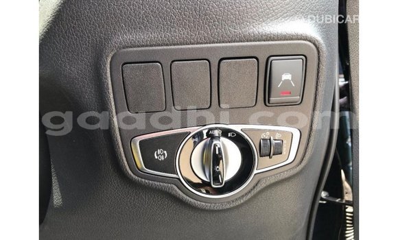 Acheter Import Voiture Mercedes-Benz 250 Bleu à Import - Dubai, Somalie Acheter Import Voiture Mercedes-Benz 250 Bleu à Import - Dubai, Somalie