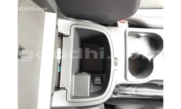 Acheter Import Voiture Mercedes-Benz 250 Bleu à Import - Dubai, Somalie Acheter Import Voiture Mercedes-Benz 250 Bleu à Import - Dubai, Somalie