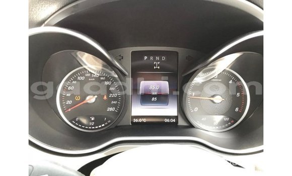 Acheter Import Voiture Mercedes-Benz 250 Bleu à Import - Dubai, Somalie Acheter Import Voiture Mercedes-Benz 250 Bleu à Import - Dubai, Somalie