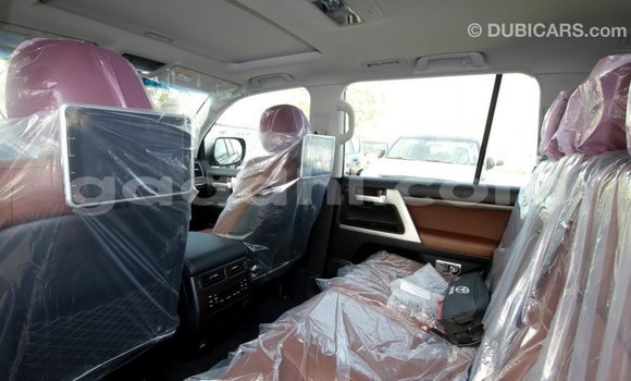 اشتري Imported Toyota Land Cruiser أسود سيارة في Import - Dubai في الصومال اشتري Imported Toyota Land Cruiser أسود سيارة في Import - Dubai في الصومال