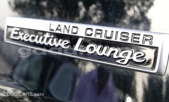 اشتري Imported Toyota Land Cruiser أسود سيارة في Import - Dubai في الصومال اشتري Imported Toyota Land Cruiser أسود سيارة في Import - Dubai في الصومال