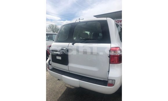 اشتري Imported Toyota Land Cruiser أسود سيارة في Import - Dubai في الصومال اشتري Imported Toyota Land Cruiser أسود سيارة في Import - Dubai في الصومال