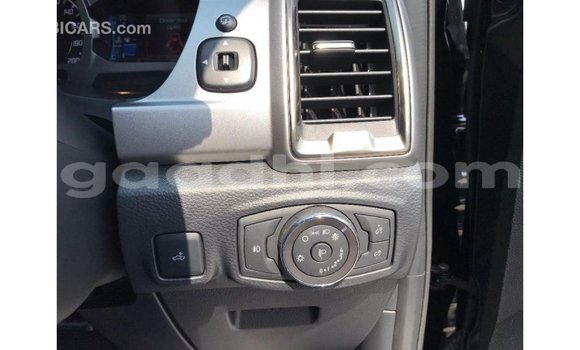 Acheter Import Voiture Ford Ranger Noir à Import - Dubai, Somalie Acheter Import Voiture Ford Ranger Noir à Import - Dubai, Somalie