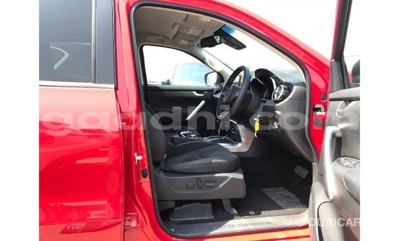 Acheter Import Voiture Mercedes-Benz 250 Rouge à Import - Dubai, Somalie Acheter Import Voiture Mercedes-Benz 250 Rouge à Import - Dubai, Somalie