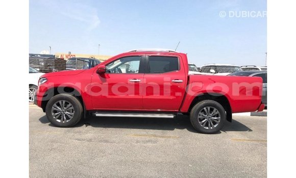 Acheter Import Voiture Mercedes-Benz 250 Rouge à Import - Dubai, Somalie Acheter Import Voiture Mercedes-Benz 250 Rouge à Import - Dubai, Somalie