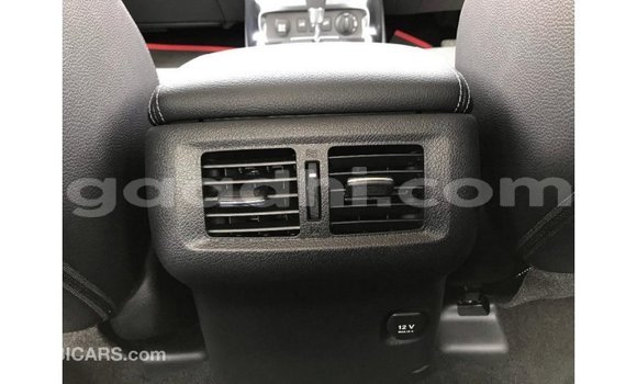 Acheter Import Voiture Mercedes-Benz 250 Blanc à Import - Dubai, Somalie Acheter Import Voiture Mercedes-Benz 250 Blanc à Import - Dubai, Somalie