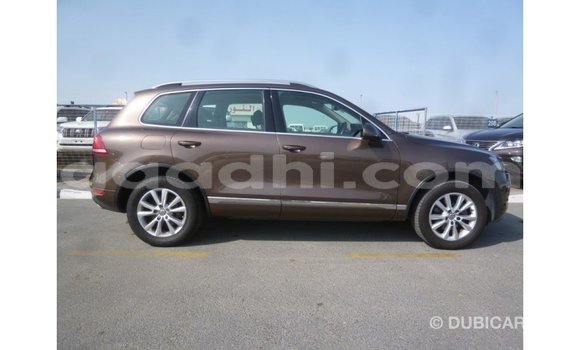 Acheter Import Voiture Volkswagen Touareg Marron à Import - Dubai, Somalie Acheter Import Voiture Volkswagen Touareg Marron à Import - Dubai, Somalie