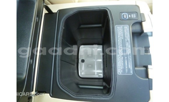 Acheter Import Voiture Toyota Land Cruiser Noir à Import - Dubai, Somalie Acheter Import Voiture Toyota Land Cruiser Noir à Import - Dubai, Somalie